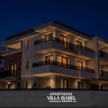 Apartment Villa Isabel - Luxury Apartments With Heated Pool & Sea View *