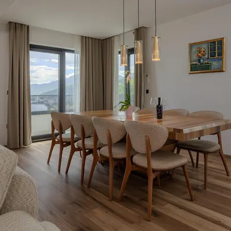 Villa Isabel - Luxury Apartments With Heated Pool & Sea View Apartment