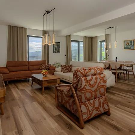 Villa Isabel - Luxury Apartments With Heated Pool & Sea View Apartment